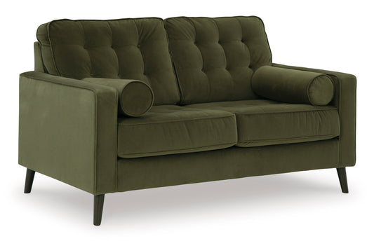 Reveon Loveseat