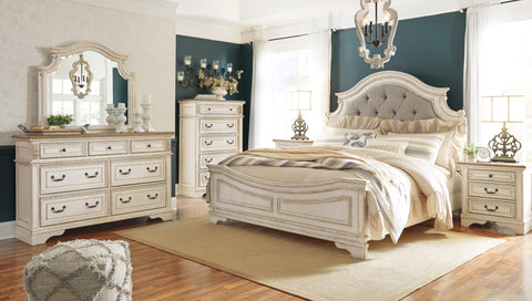 Realyn Bedroom set