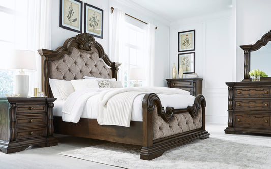 Maylee Bedroom set