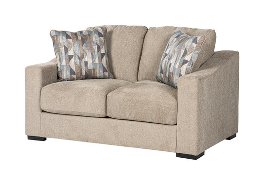 Selora Loveseat