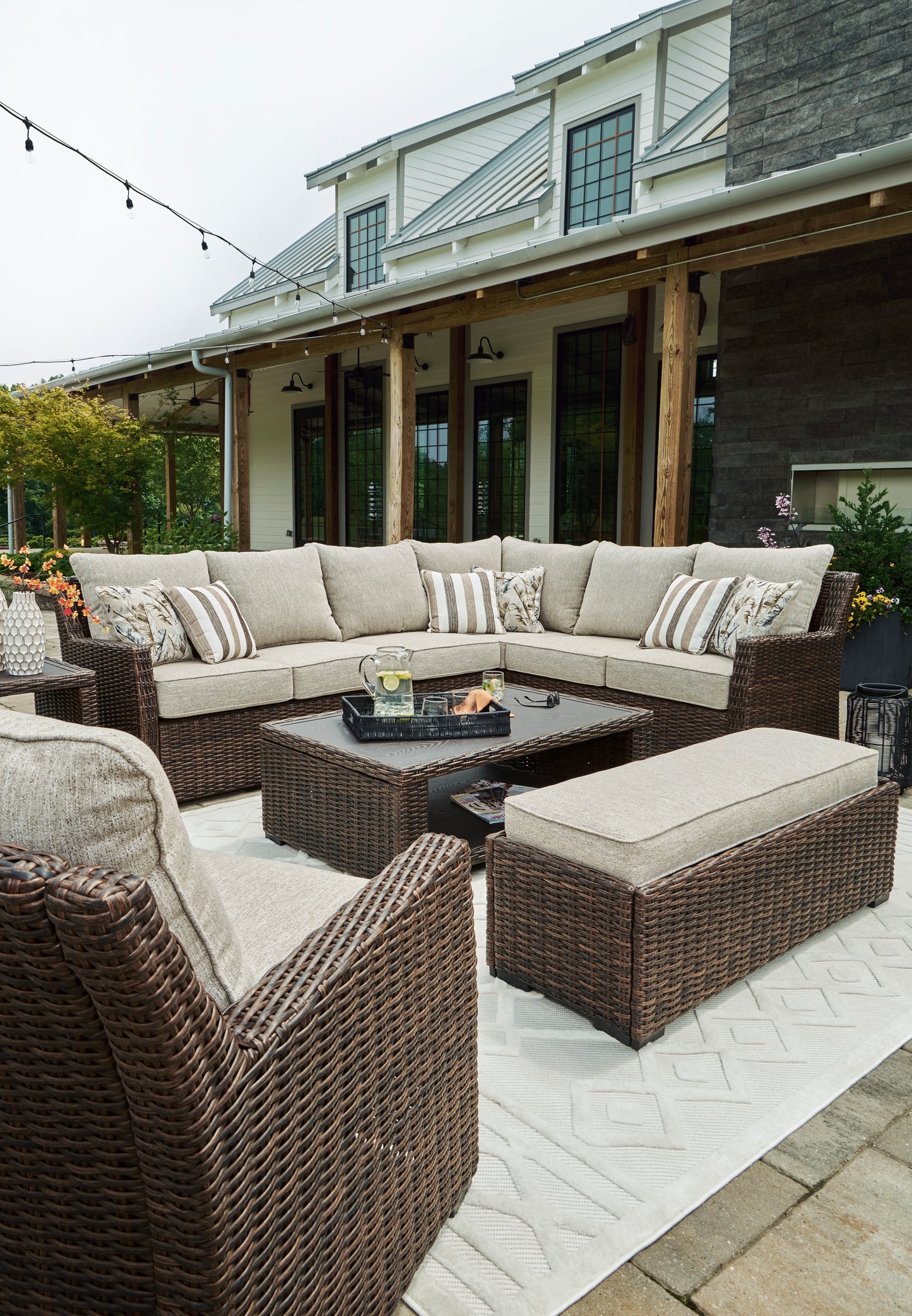 Brook Ranch Lounge Chair With Cushion