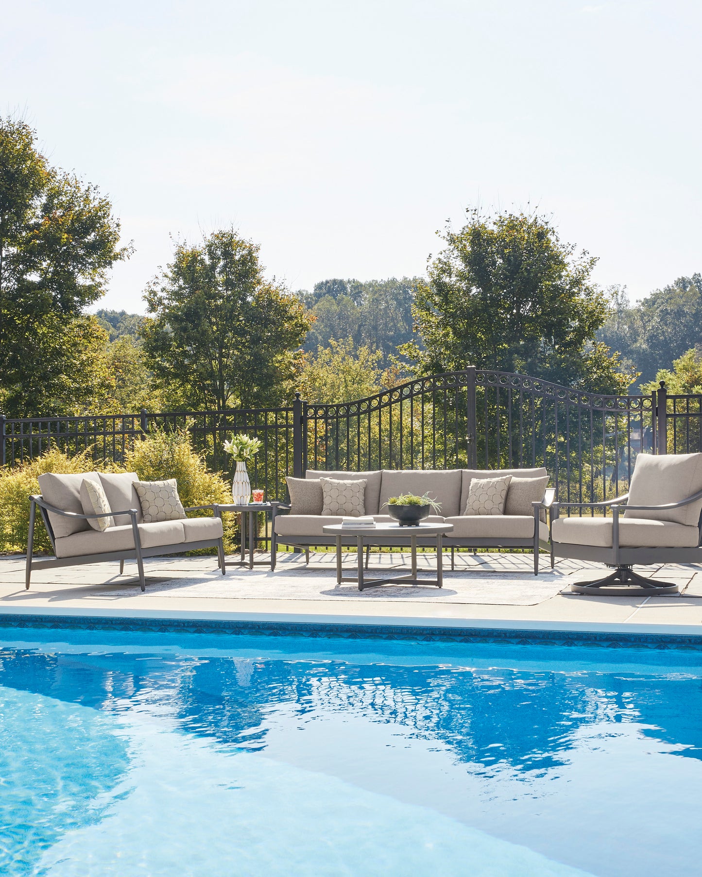 North Island Round End Table