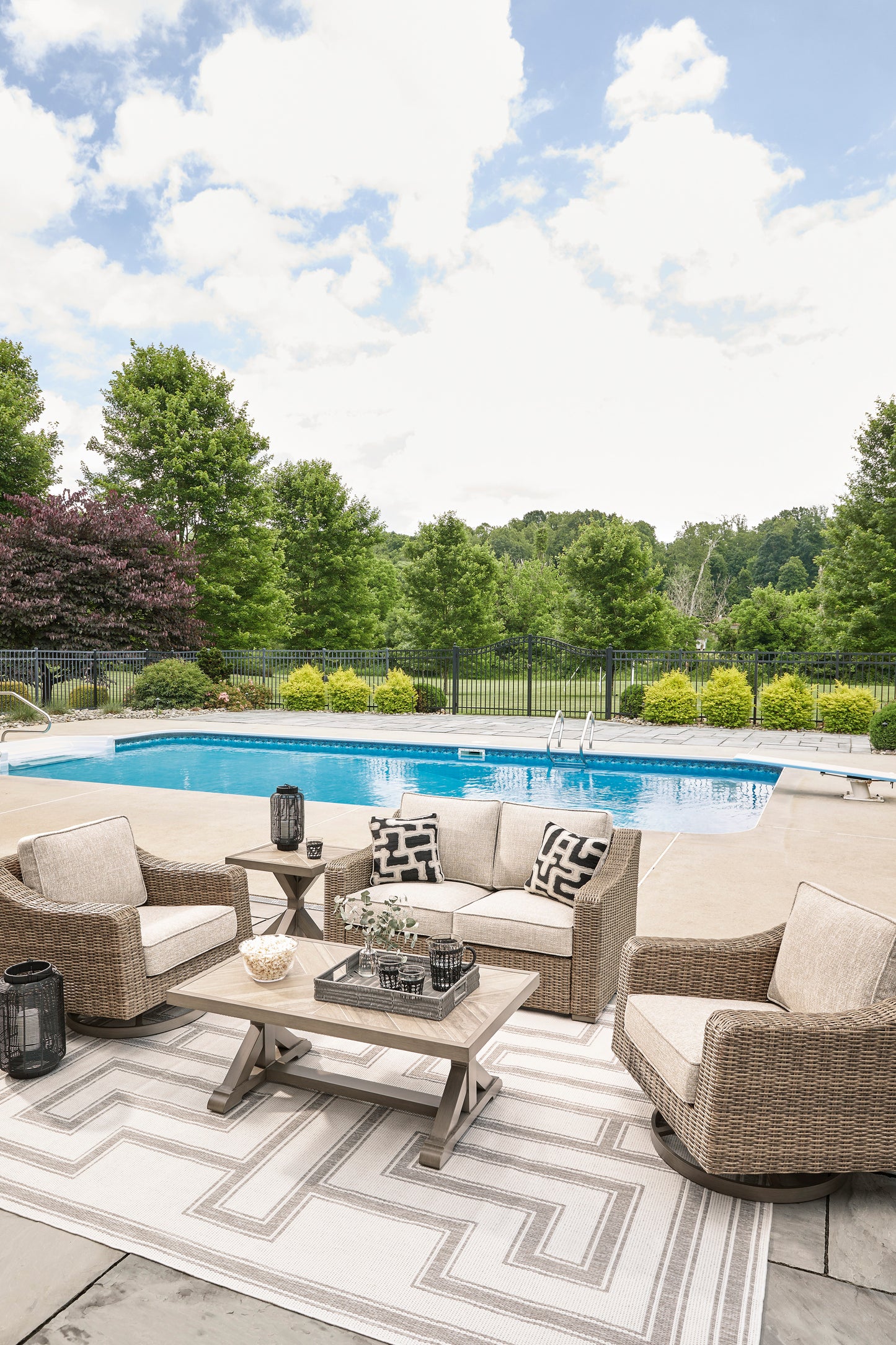Brook Ranch Rectangular Cocktail Table