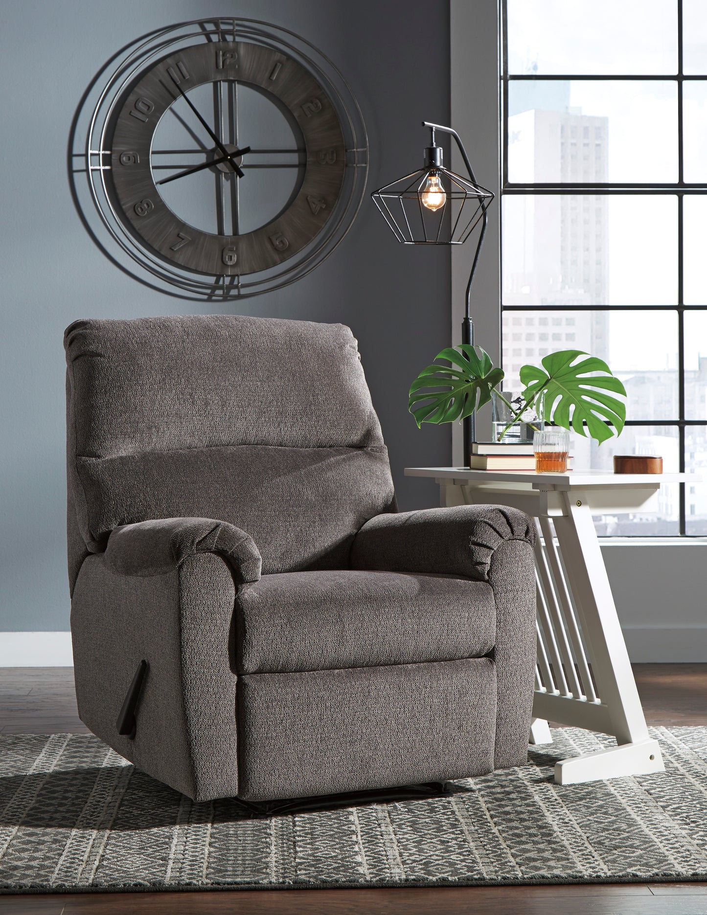 Nerviano Zero Wall Recliner