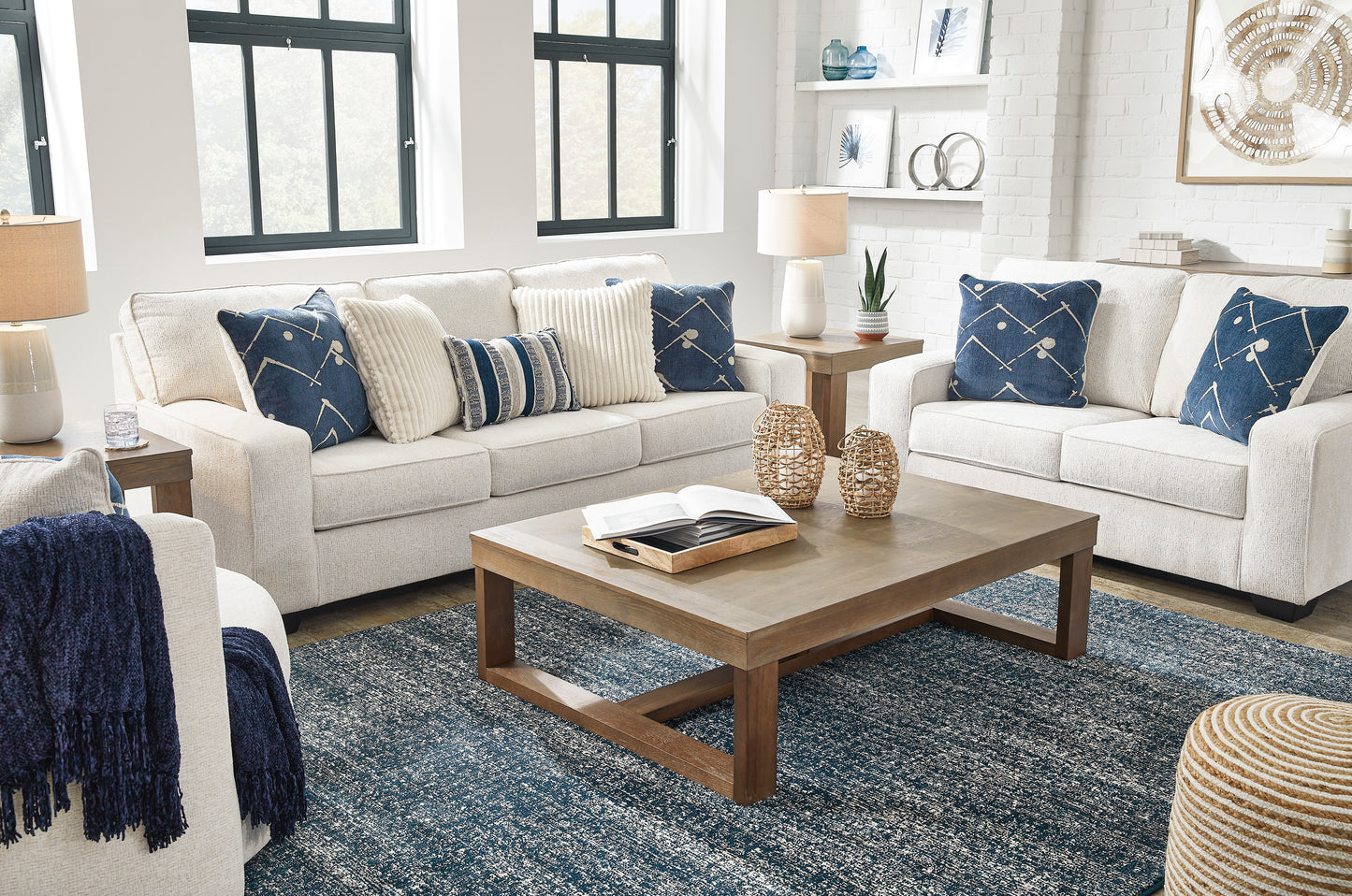 Padova Swivel Accent Chair