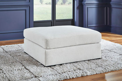 Leighelli Ottoman