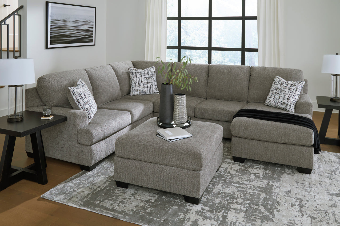 Erinsburg 2 Piece sectional