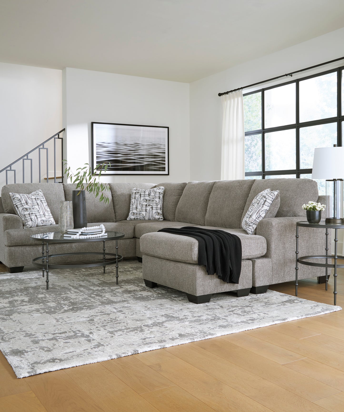 Erinsburg 2 Piece sectional