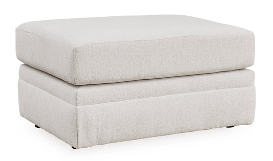 Maitelynn  Ottoman