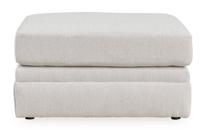Maitelynn  Ottoman