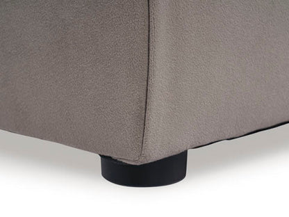 Maitelynn Sofa