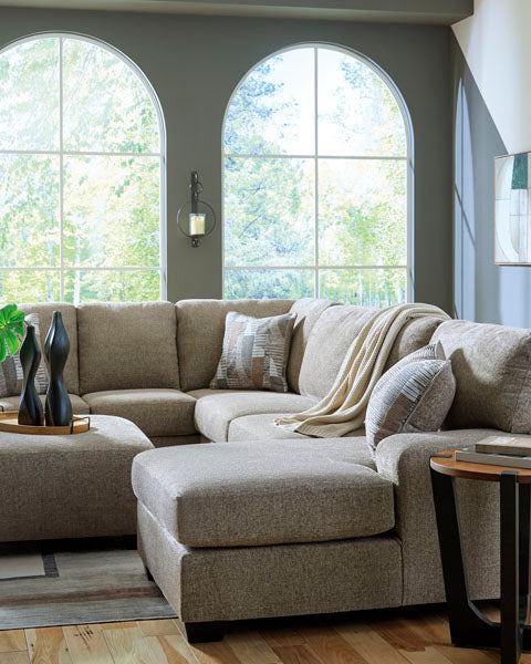 Newellen 3 piece Sectional Sofa Set