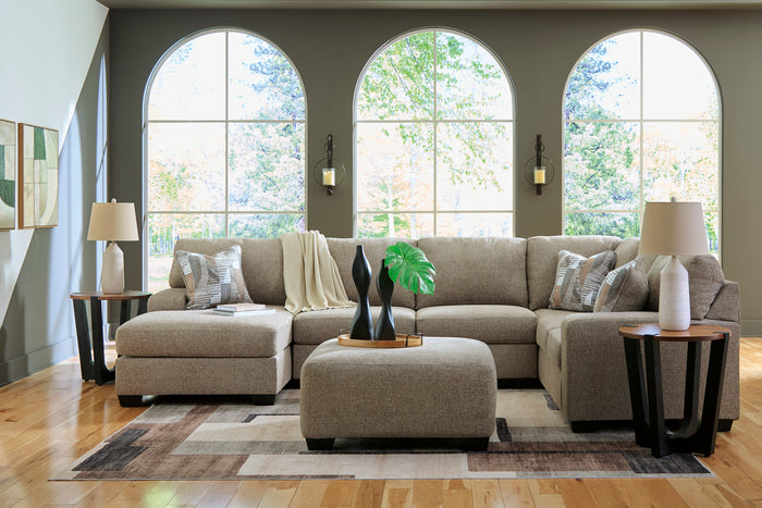 Newellen 3 piece Sectional Sofa Set