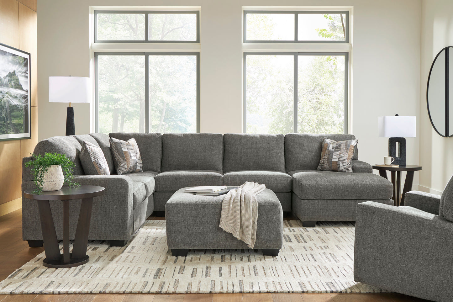 Newellen 3-piece Sectional Sofa Set