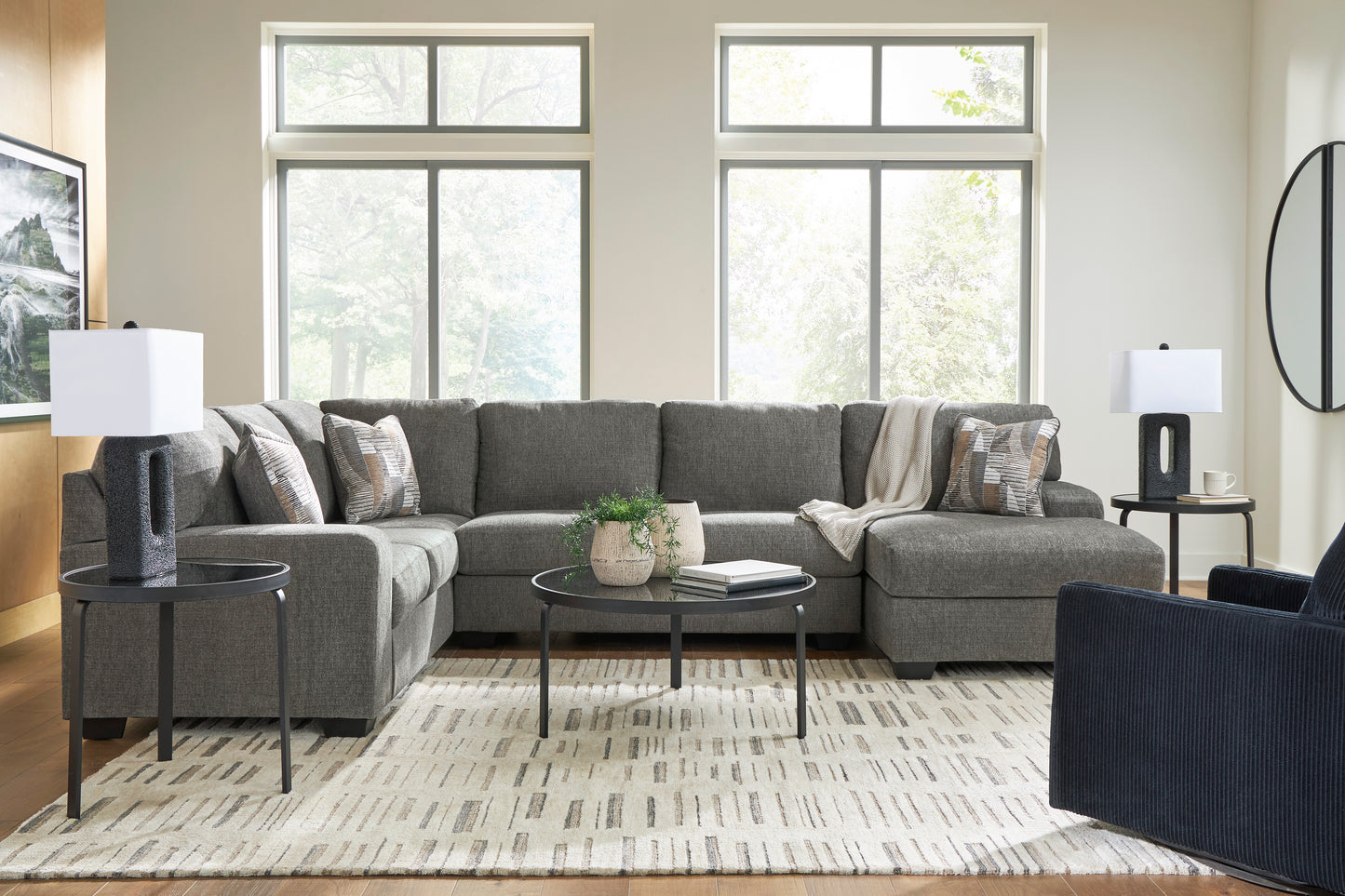 Newellen 3-piece Sectional Sofa Set