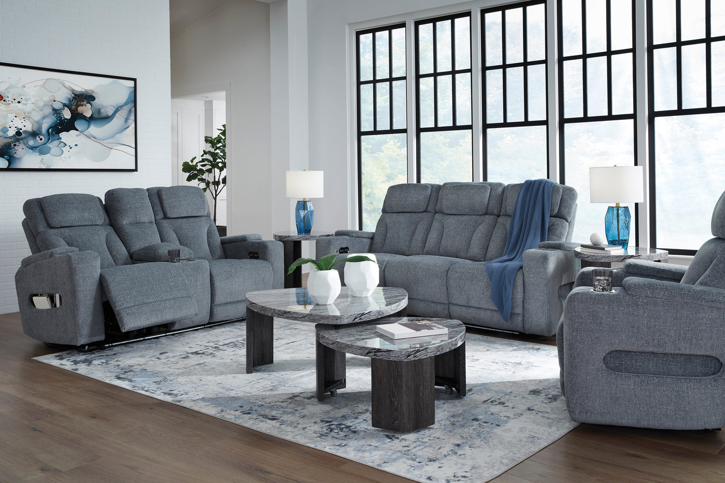 Forest Lake Loveseat With Console With Headrest