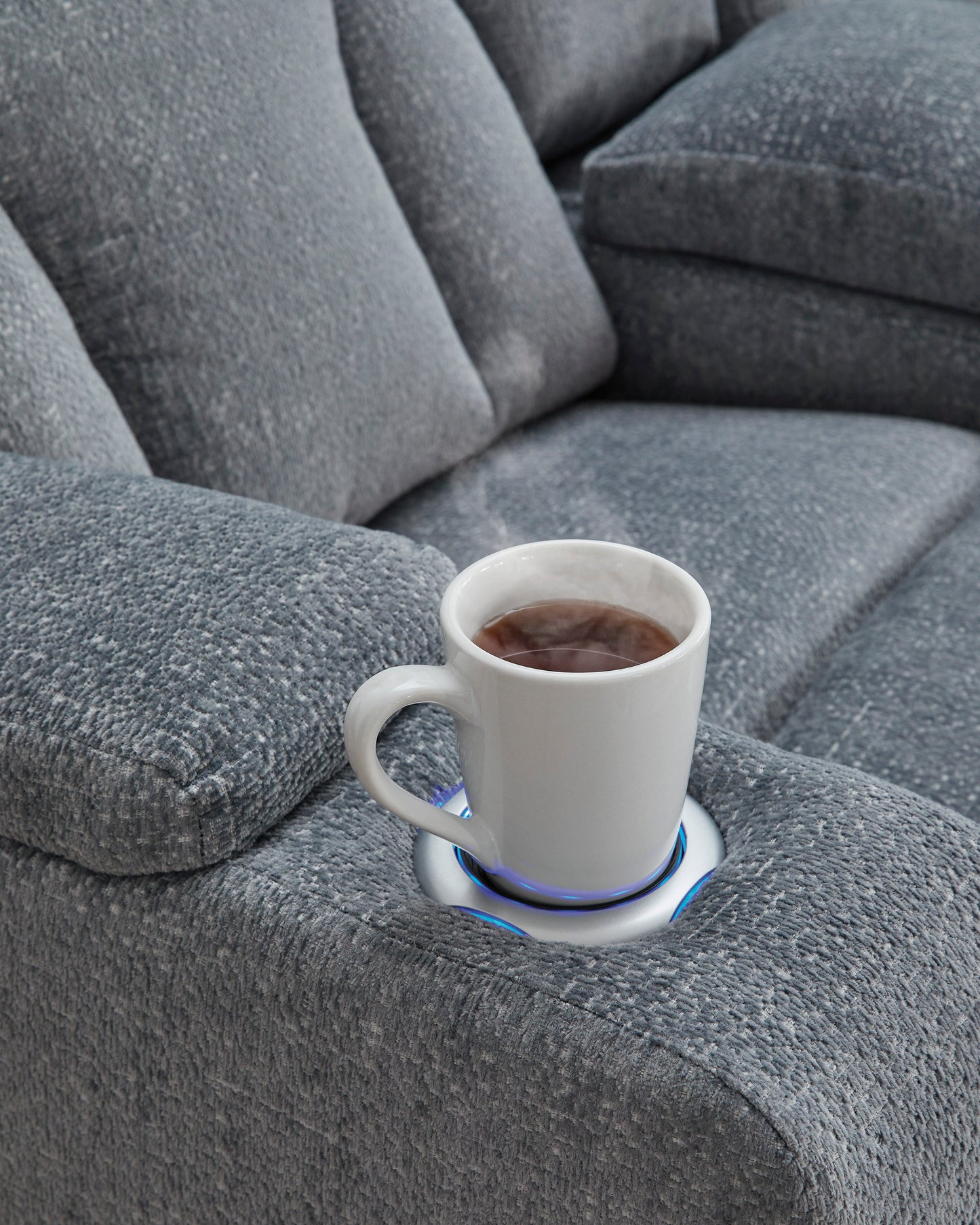 Forest Lake Loveseat With Console With Headrest