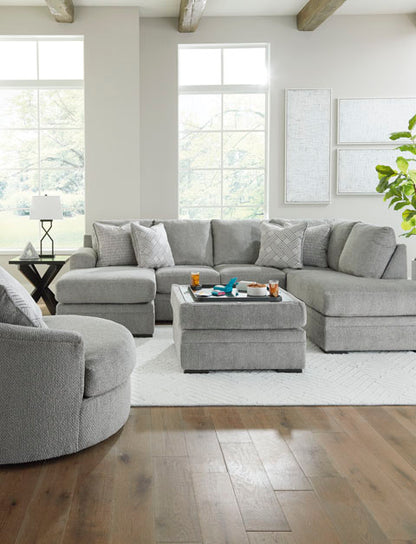 Casselbury 2 Piece Sectional Sofa Set