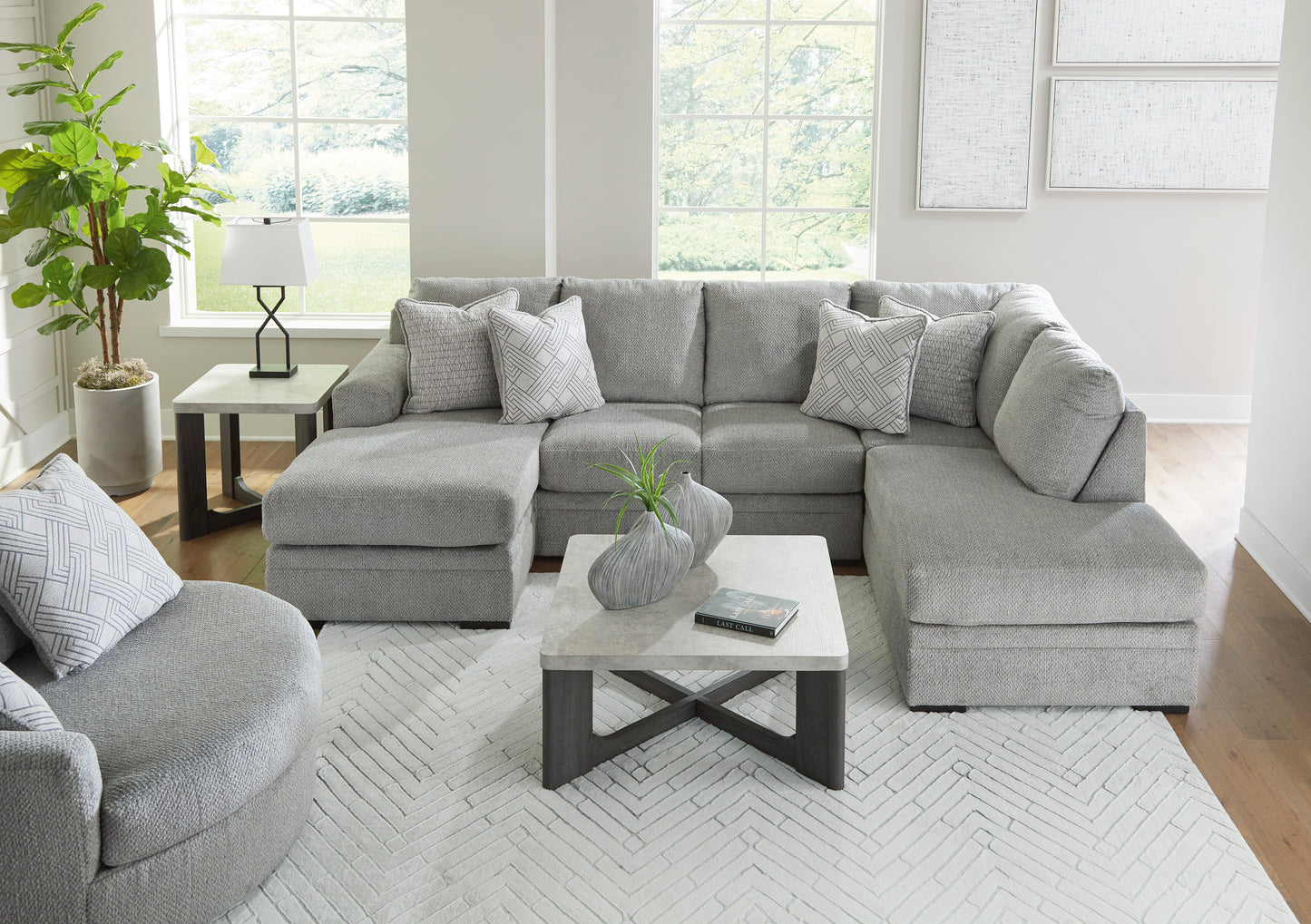 Casselbury 2 Piece Sectional Sofa Set