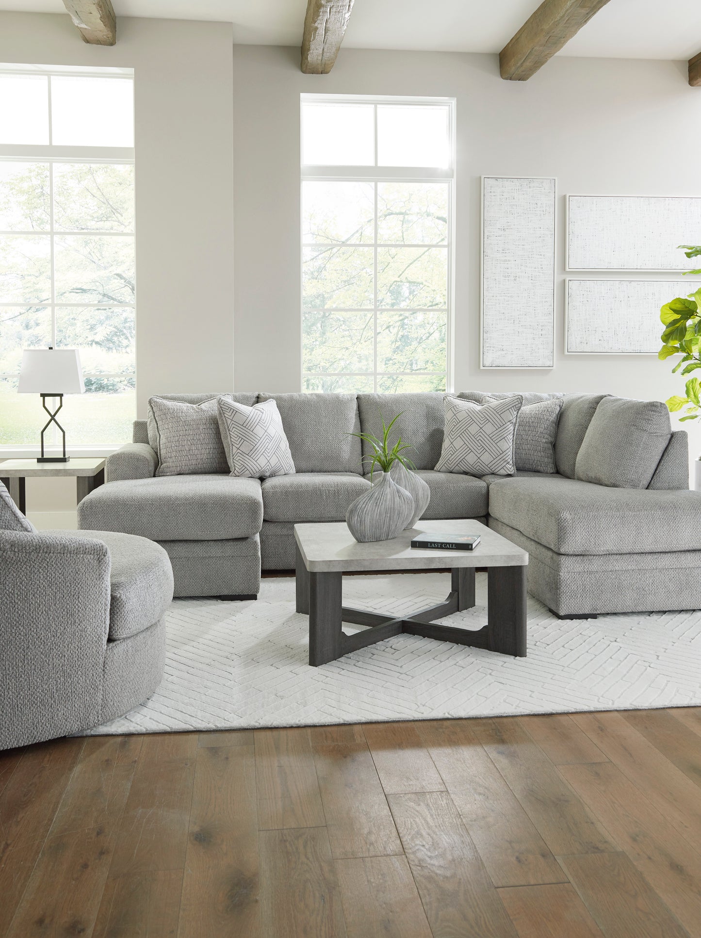 Casselbury 2 Piece Sectional Sofa Set