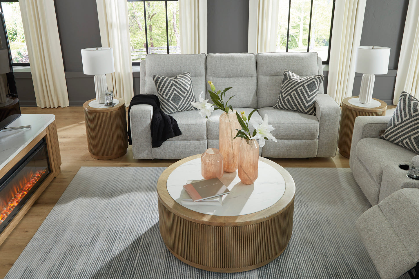 Jasperson Sofa With With Headrest