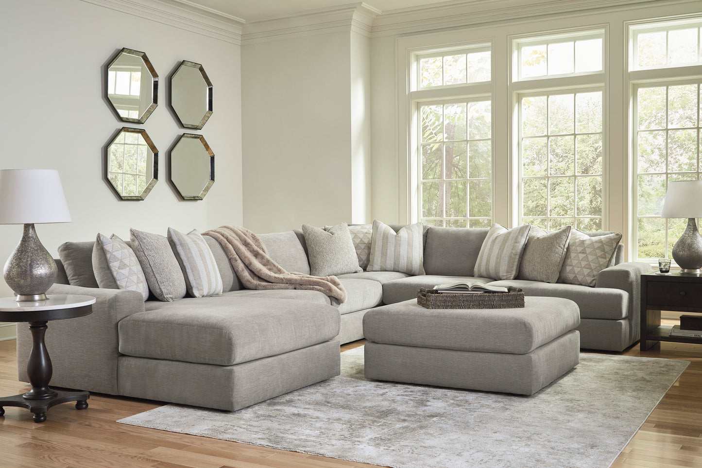 Avaliyah 6 piece sectional Sofa Set