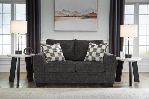 Loreo Loveseat