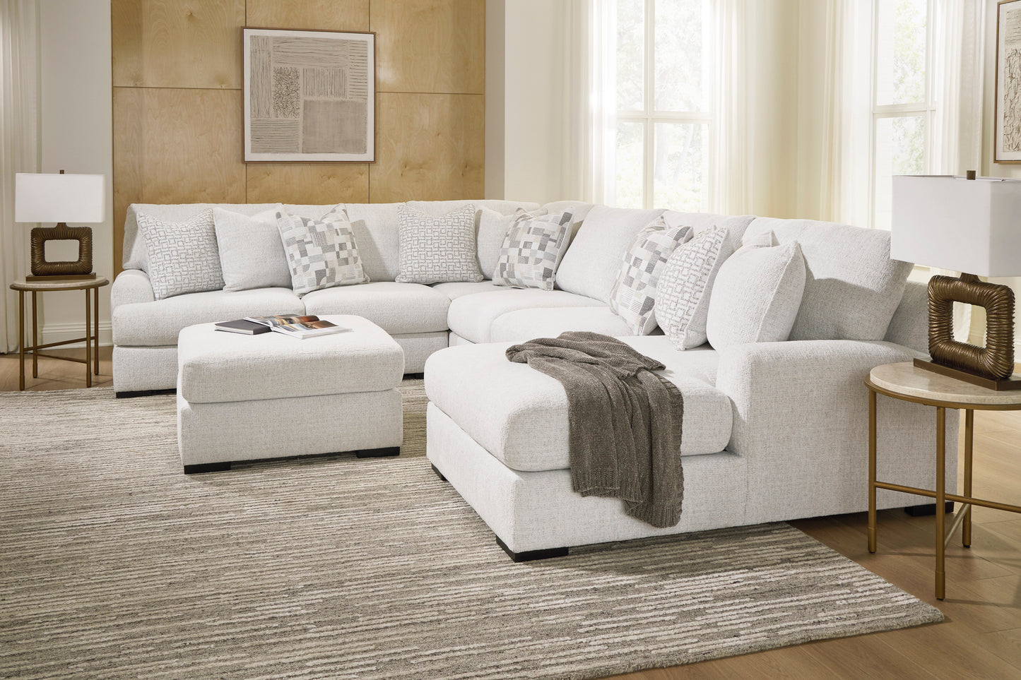 Wynncroft manor 5 piece sectional