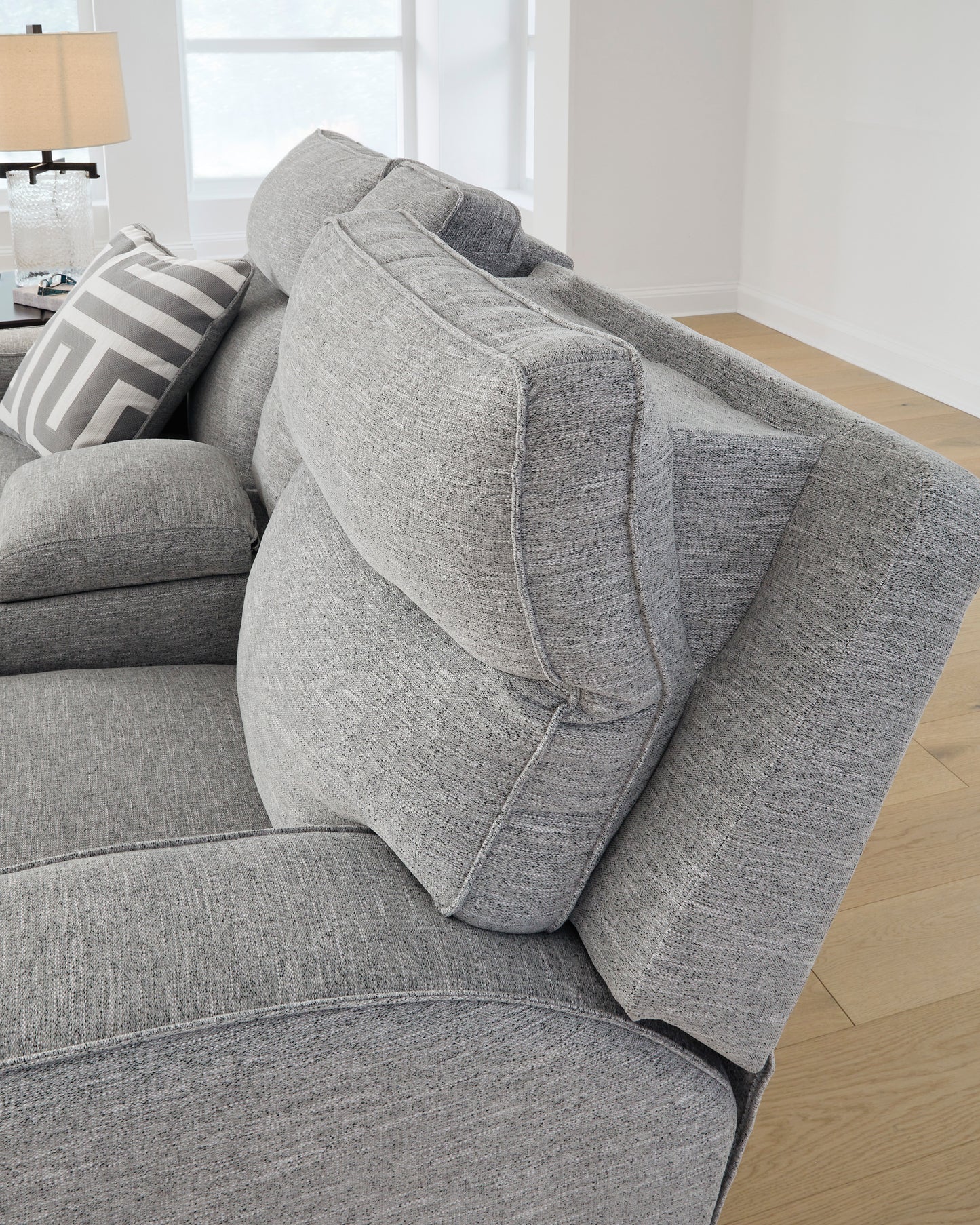 Biscoe Loveseat With Console With Headrest