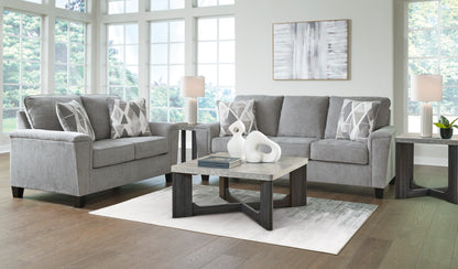 Leeshan Loveseat
