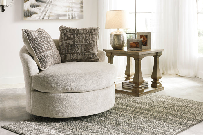 Soletren Swivel accent Chair