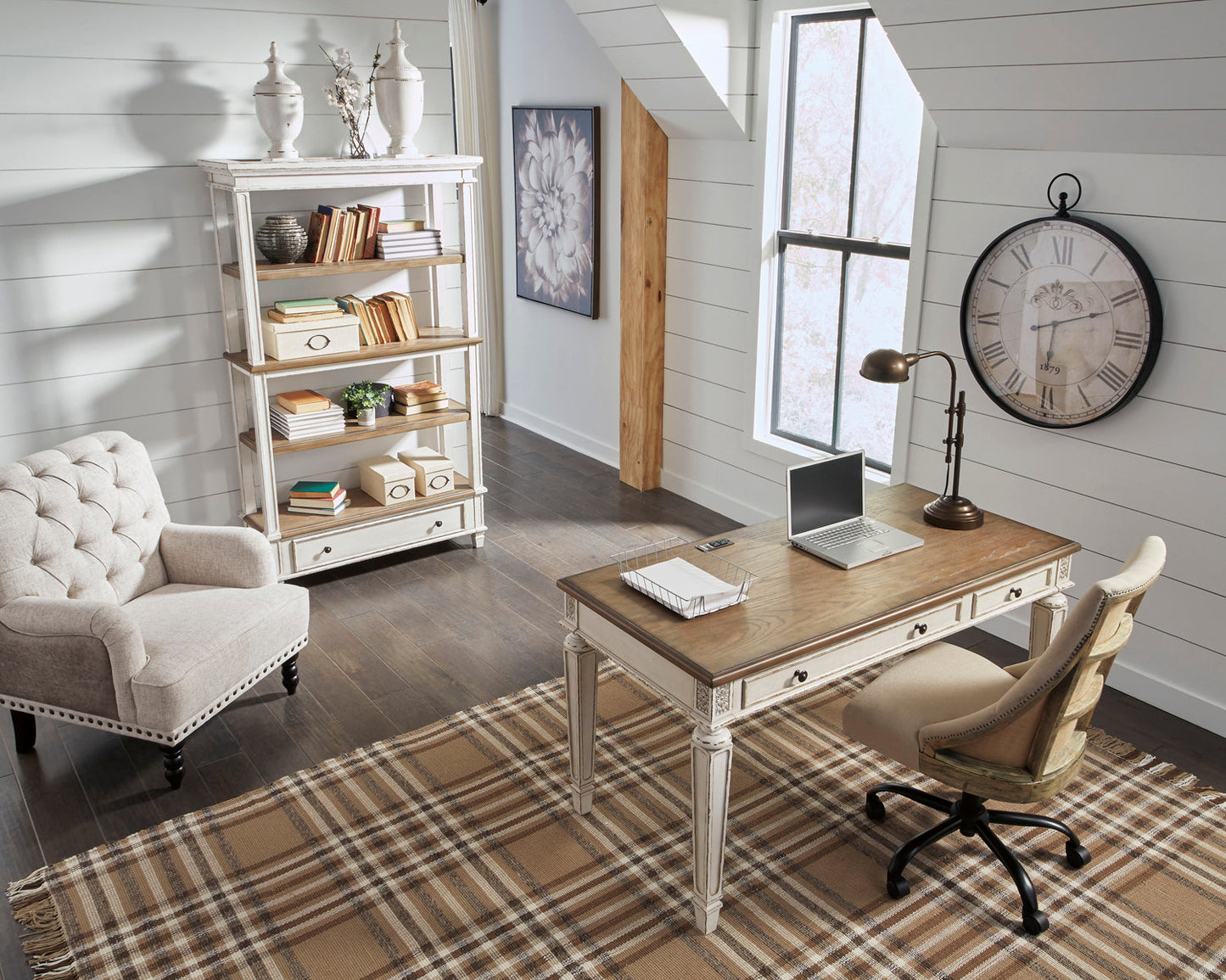 Realyn Home Office Desk