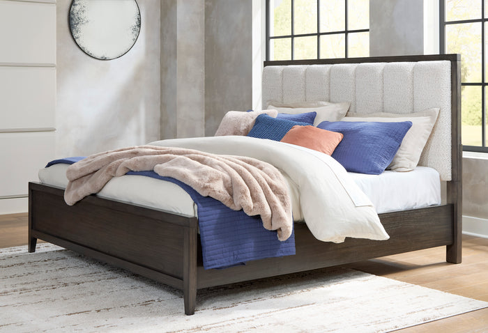 Westonfort King Upholstered Panel Bed