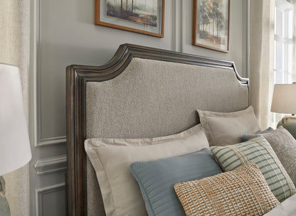 Veramond King Panel Bed