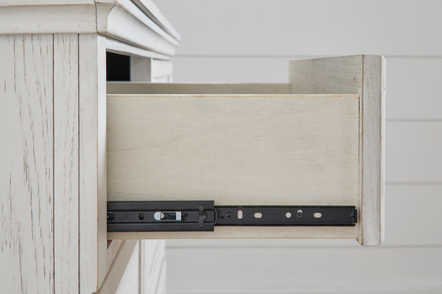 Robbinsdale Bedroom set