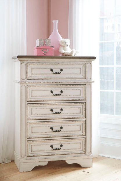 Realyn Bedroom set
