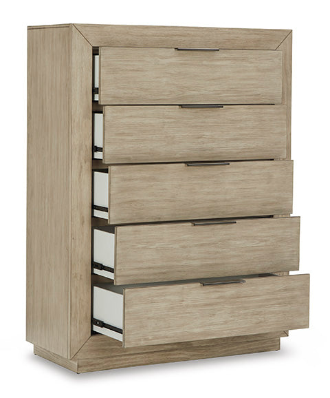 Hennington Chest of Drawer