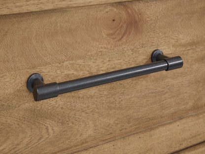 Kristiland Bedroom Set