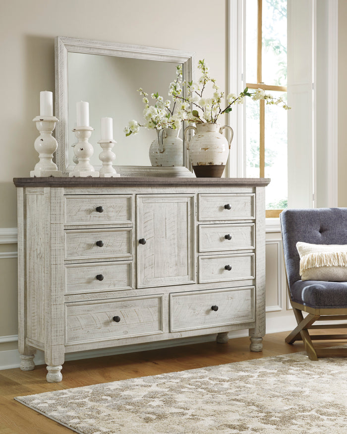 Havalance Dresser With Mirror