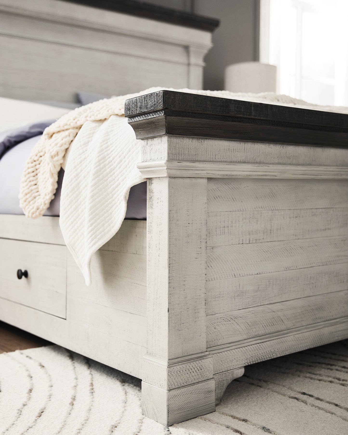 Havalance KING PANEL STORAGE BED