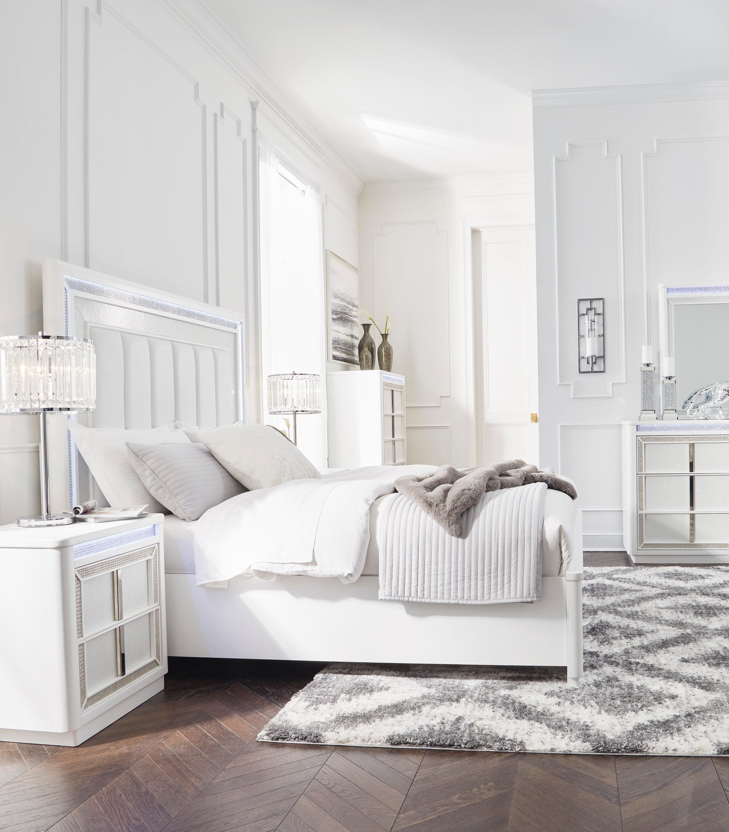 Chalanna Bedroom Set