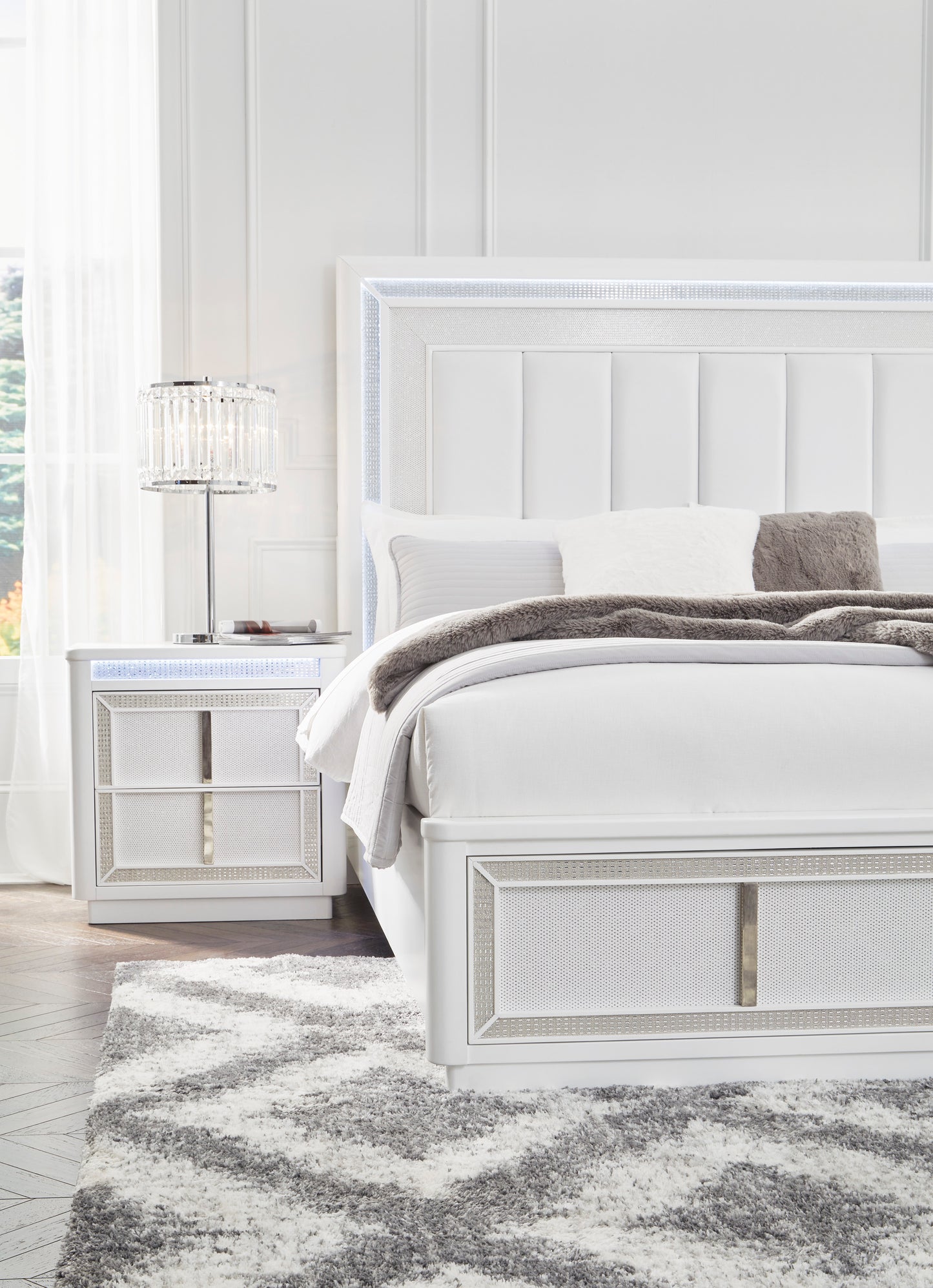 Chalanna Bedroom Set