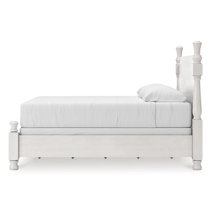 Chadworth King Poster Bed