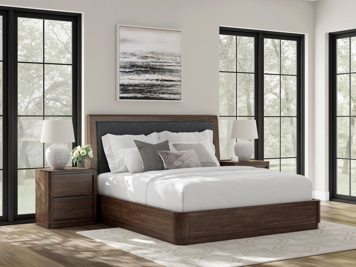 Kendamor King Upholstered Panel Bed