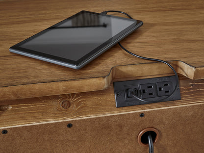 Sharlance Bedroom Set (Bed+2 Nightstands)