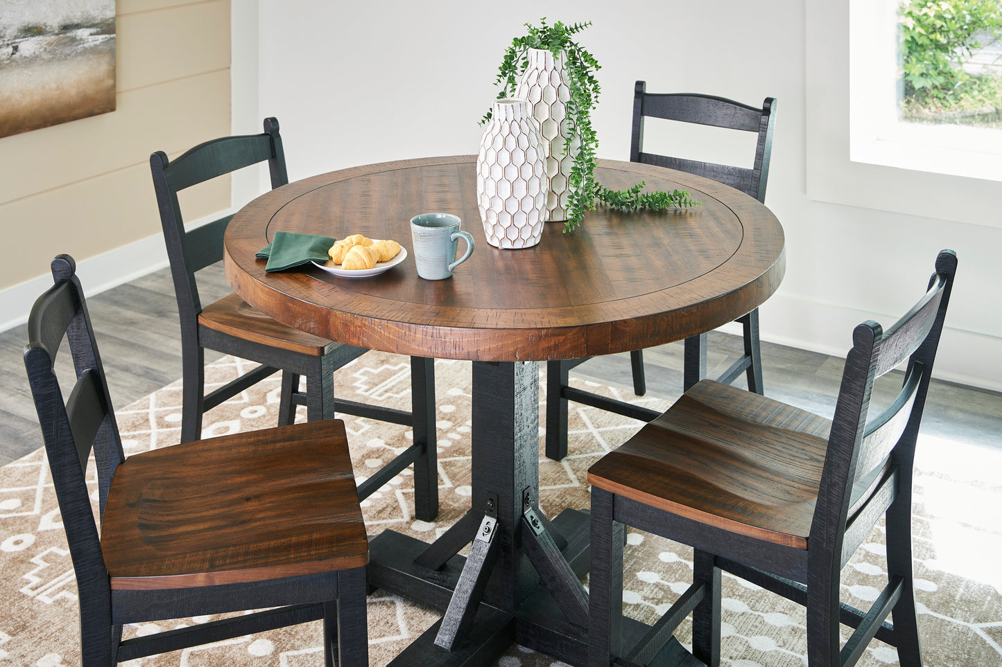 Valebeck Counter Table Set