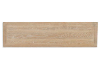 Yalinton Dining Room Server