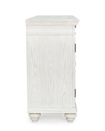 Hestigan Dining Room Server