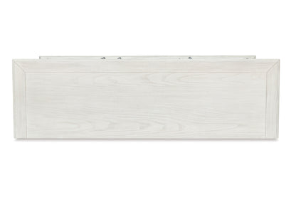 Hestigan Dining Room Server