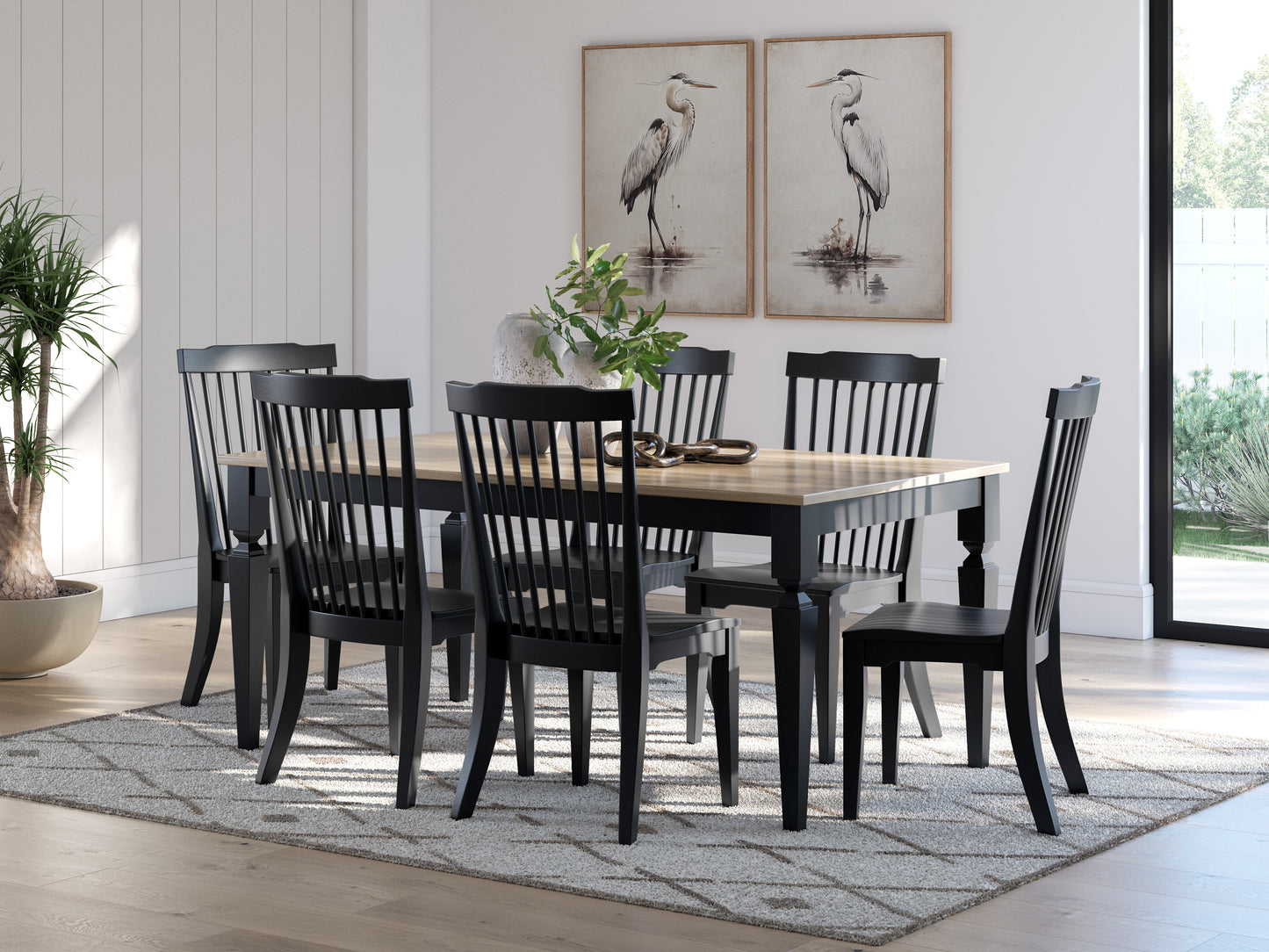Plazaton Dining Table